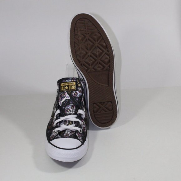 WMNS Converse Chuck Taylor All Star Ox Low Shoe - Picture 6 of 6